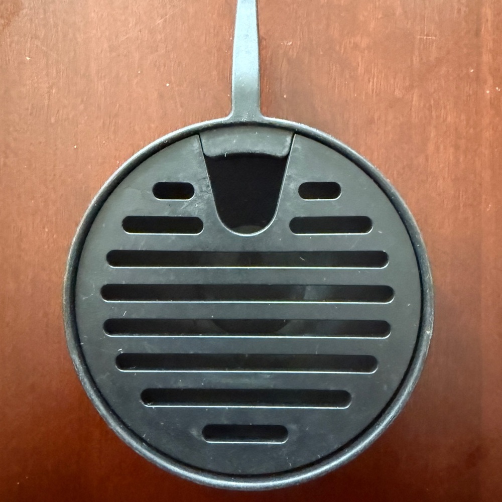 Nespresso Vertuo Next De Longhi drip tray and plate